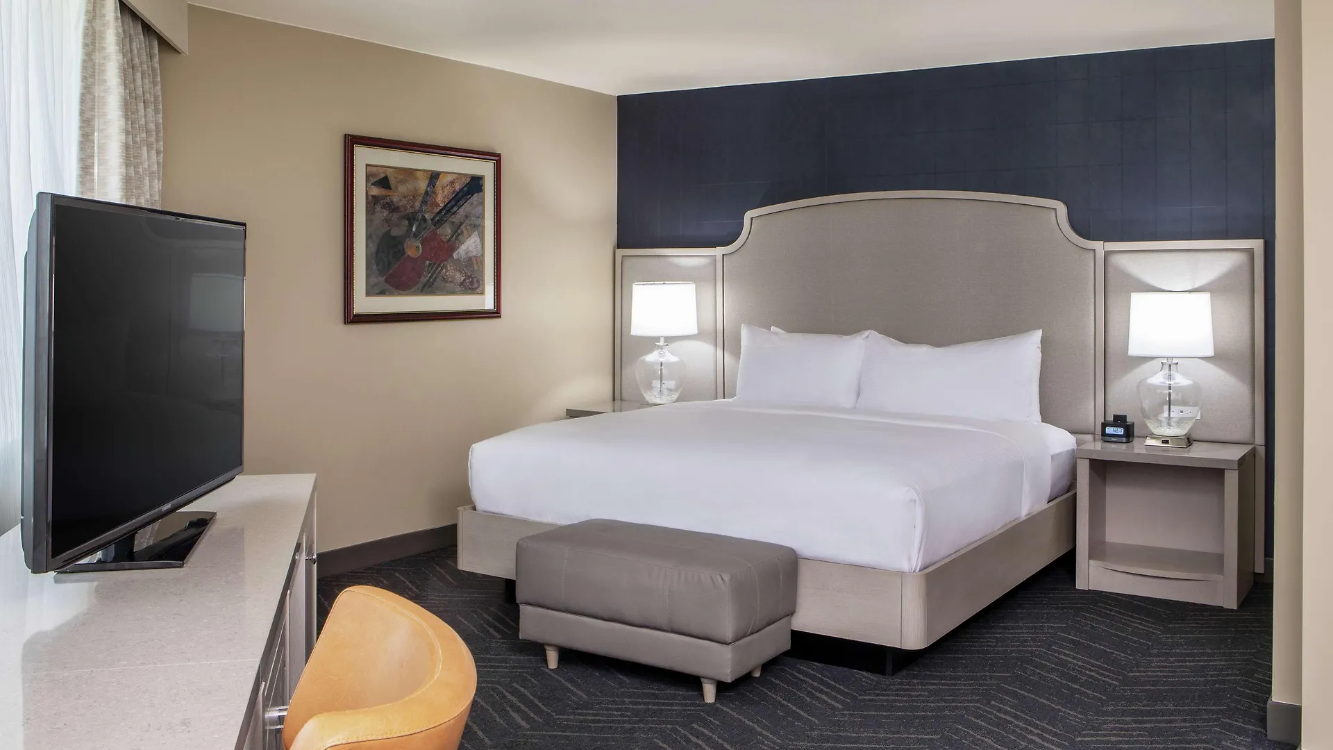 Doubletree By Hilton Hotel Nashville Downtown