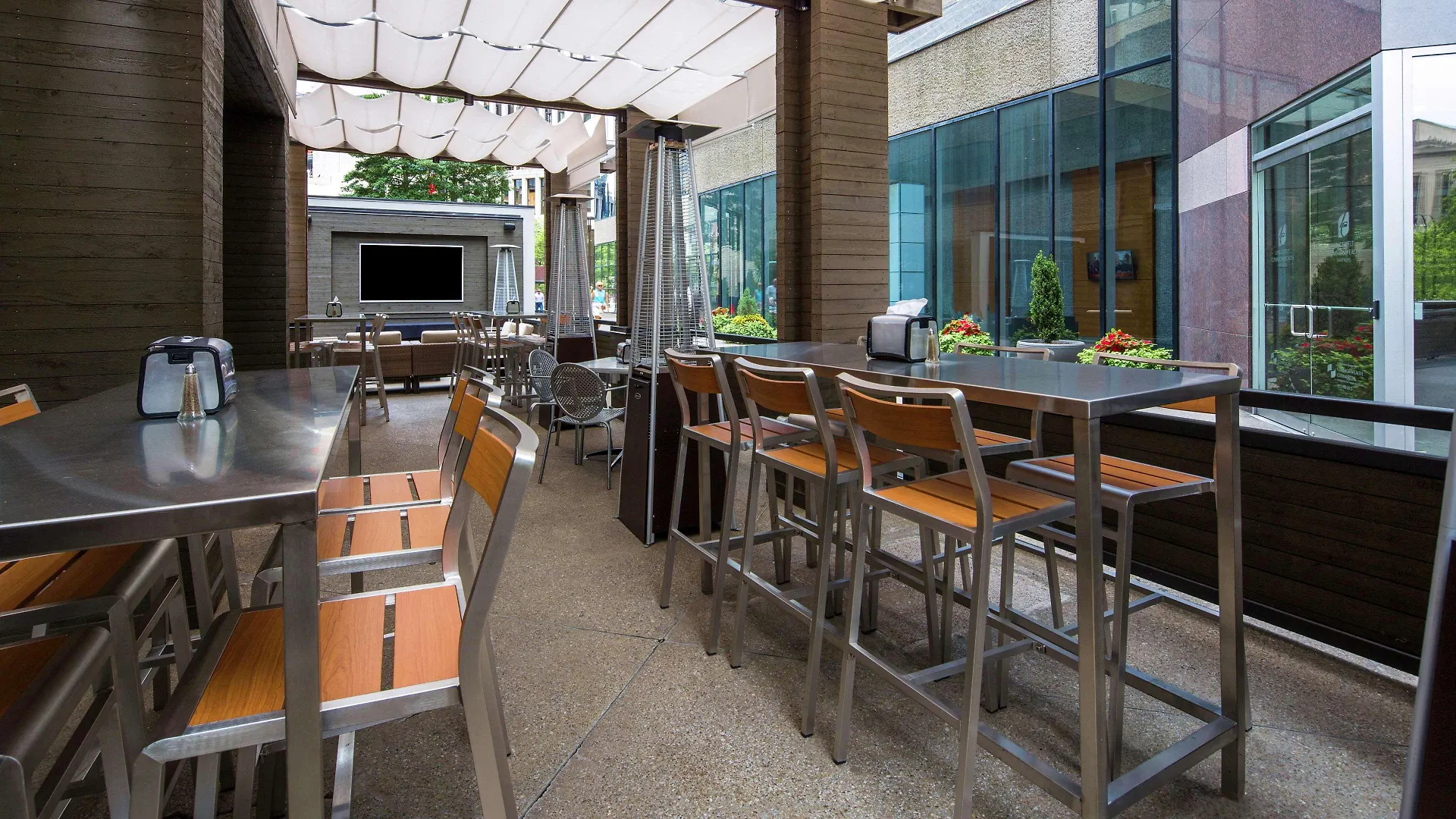 Doubletree By Hilton Hotel Nashville Downtown